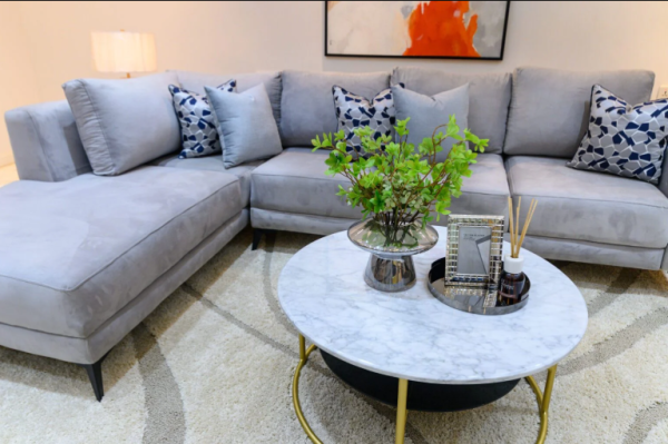 Modern Living Room Setup - Image 4